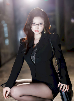 黑丝美女照